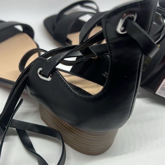 Forever 21 Black Strappy Sandals - Picture 3 of 10